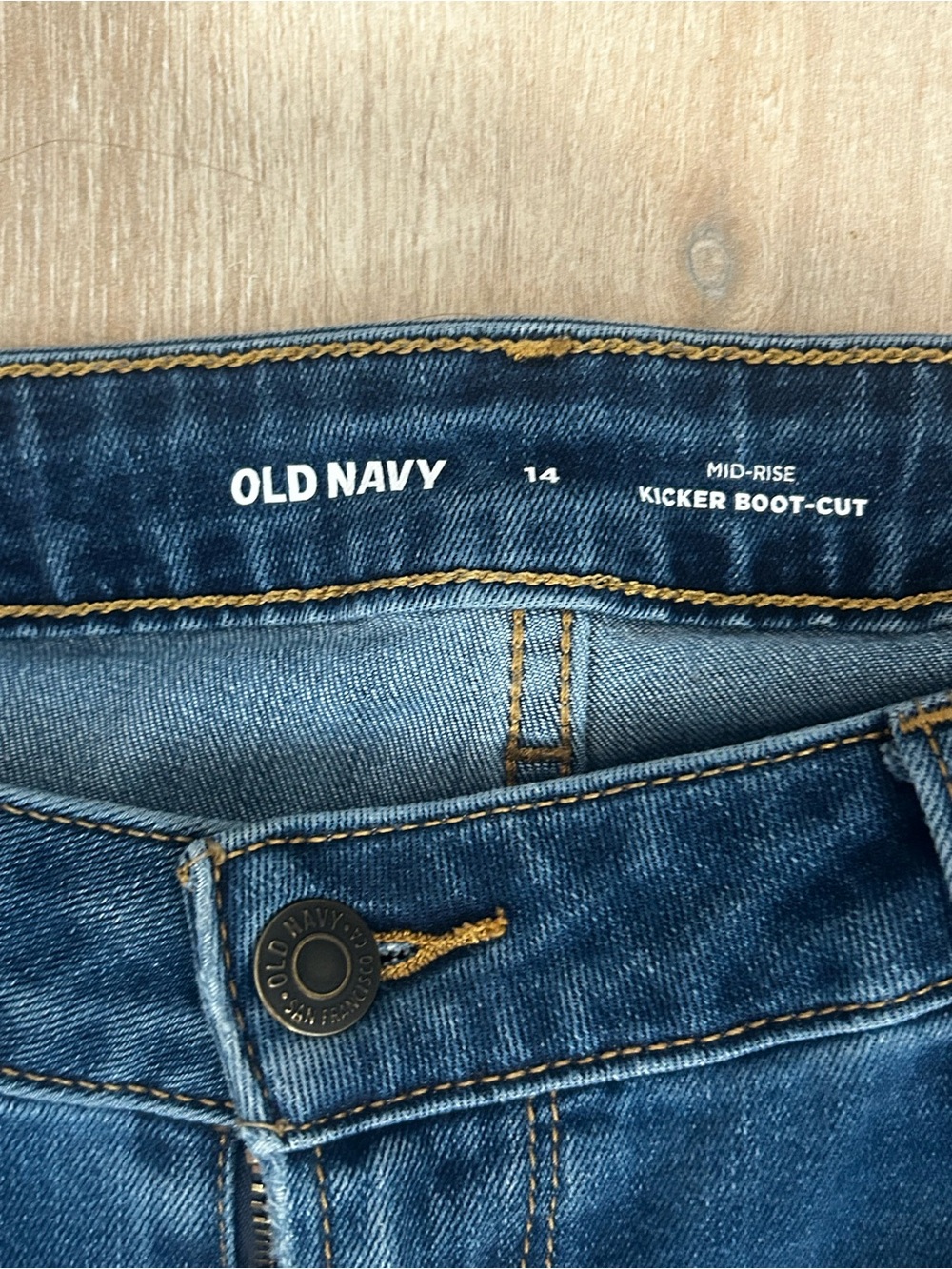 Size 14 Old Navy Boot-Cut Jeans - Picture 2 of 8